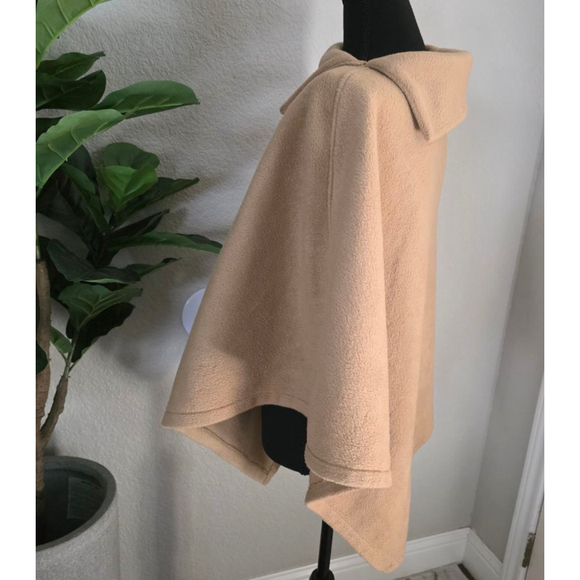 Women's Unbranded Tan Fleece Poncho Shrug - Picture 2 of 3